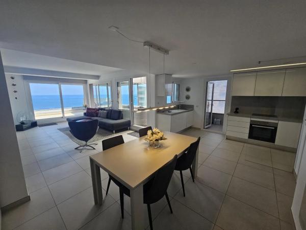 Ático en venta en punta prima, Torrevieja thumbnail 1