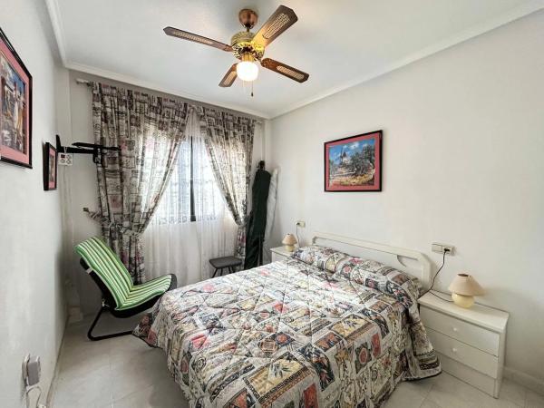 Venta de piso en Calle Caballito de Mar, 2, Torrevieja
 photo 1