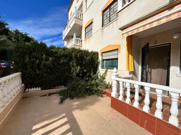 Venta de piso en Calle Caballito de Mar, 2, Torrevieja
 photo 3