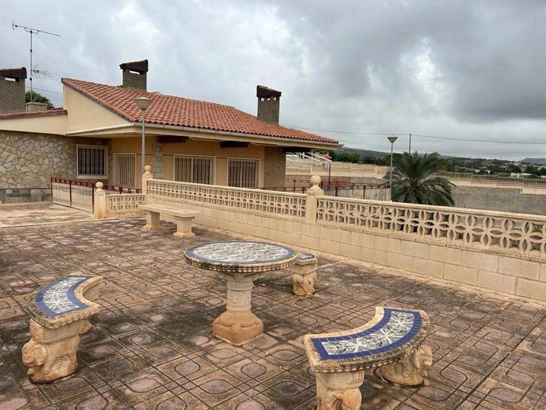 Properties for sale and rent in Spain photo 4