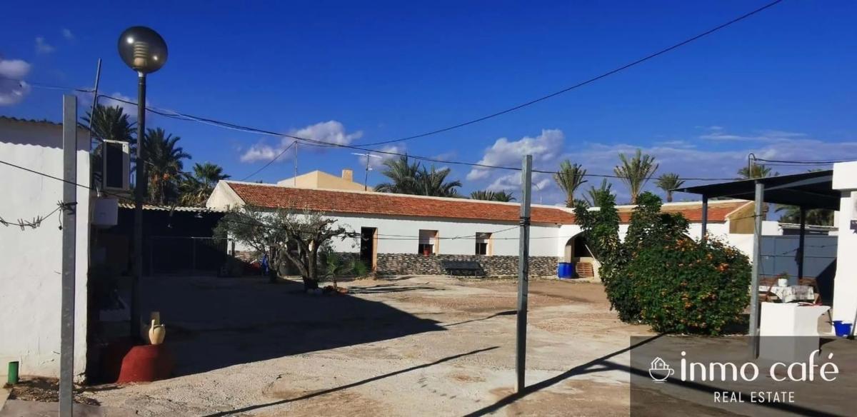 Sale of independent chalet in Cipres, Crevillente
 photo 4