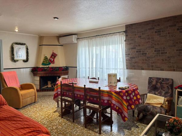 Chalet independiente en venta en Crevillente, Crevillente
photo 1