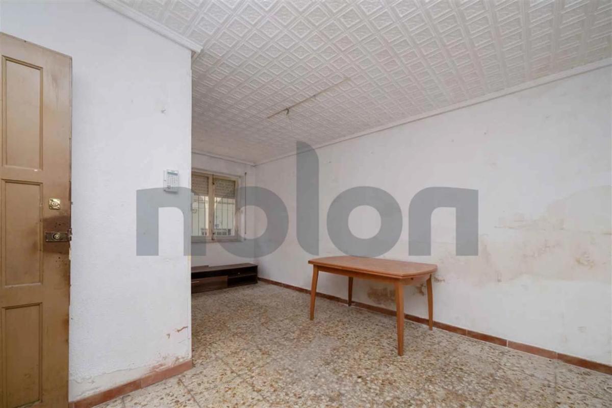 Sale of apartment in Calle Santa Rita, Crevillente
photo 2