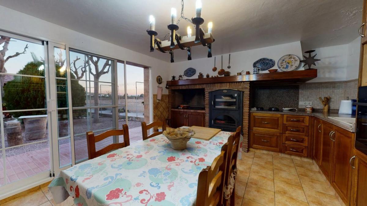 Sale of independent chalet in Crevillente, Crevillente
 photo 2