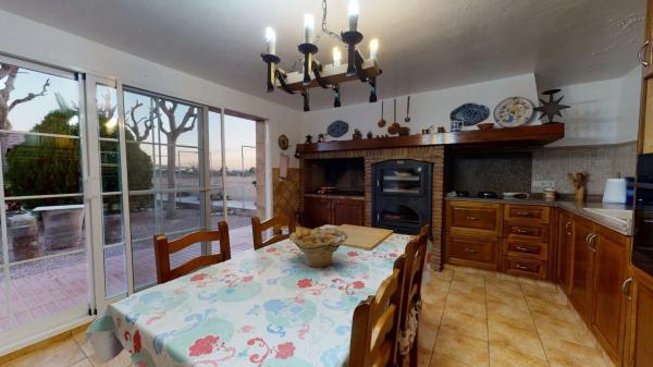 Independent chalet for sale in Crevillente, Crevillente
thumbnail 1