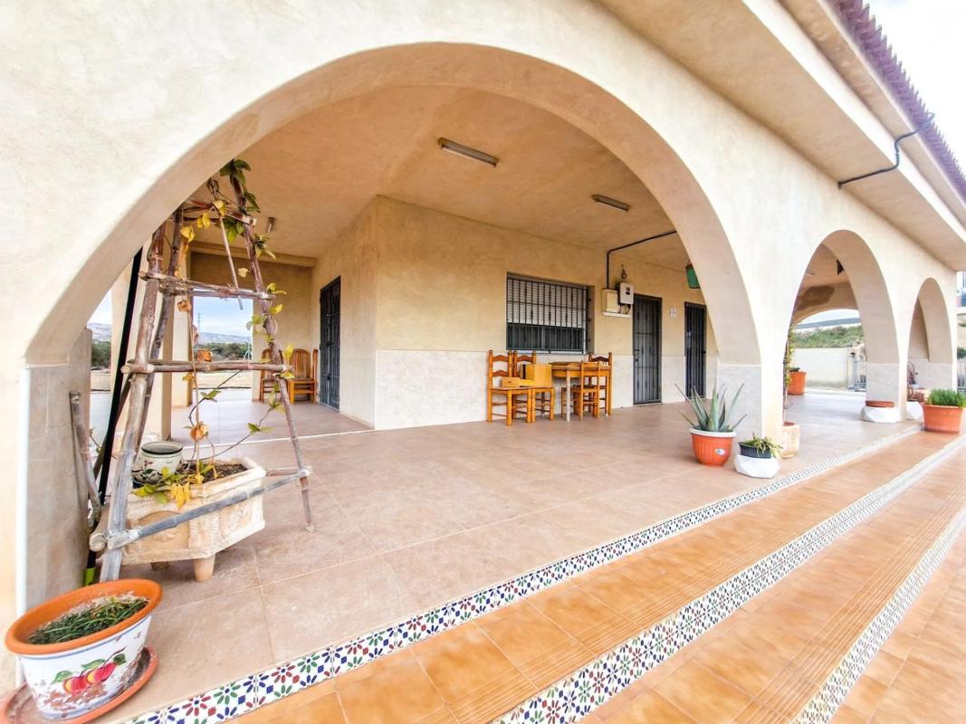 Sale of independent chalet in Crevillente, Crevillente
 photo 2