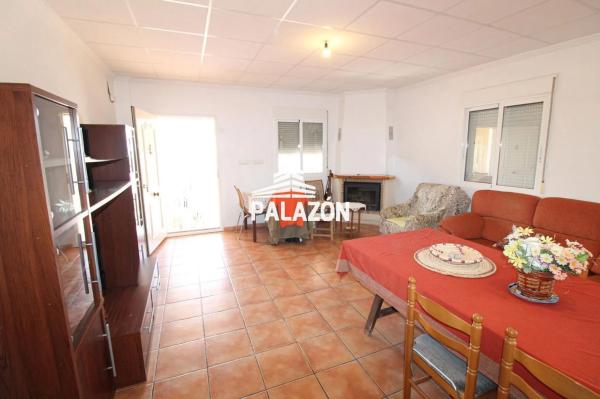 Частный шале на продаже в  Crevillente, Кревильенте photo 2