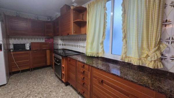 Venta de piso en Barrio Pont Nou-Corazón de Jesús, Elche / Elx
thumbnail 1