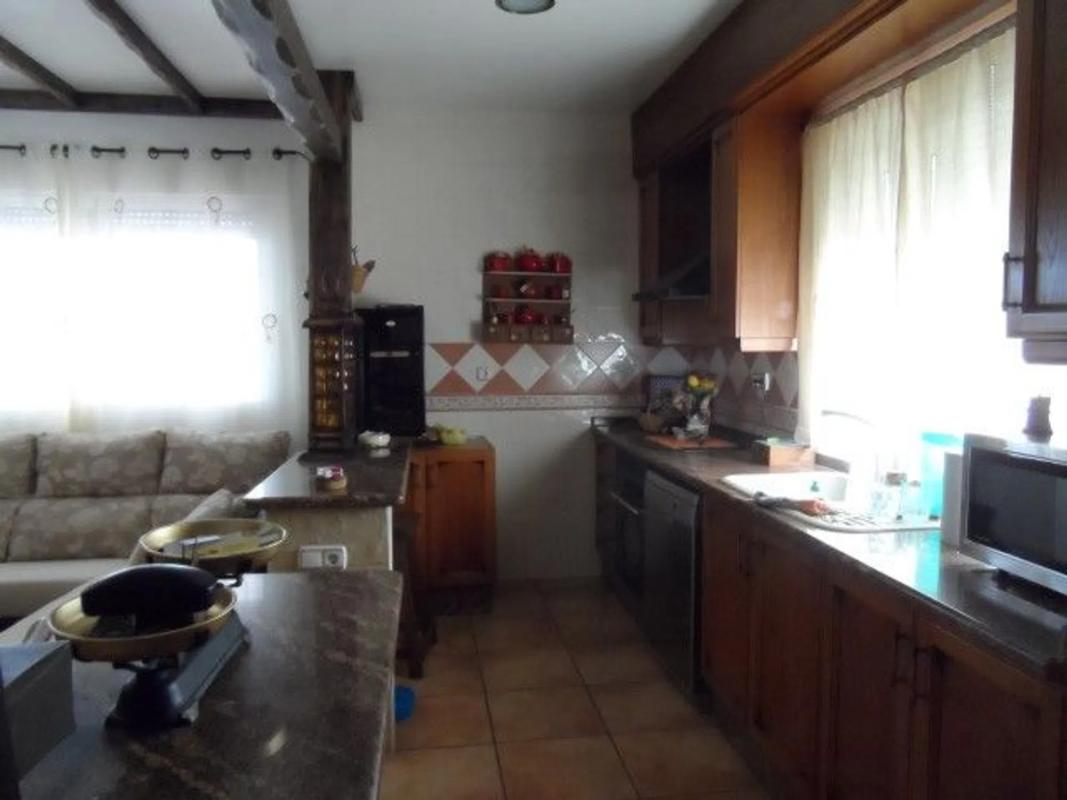 Properties for sale and rent in Spain photo 2