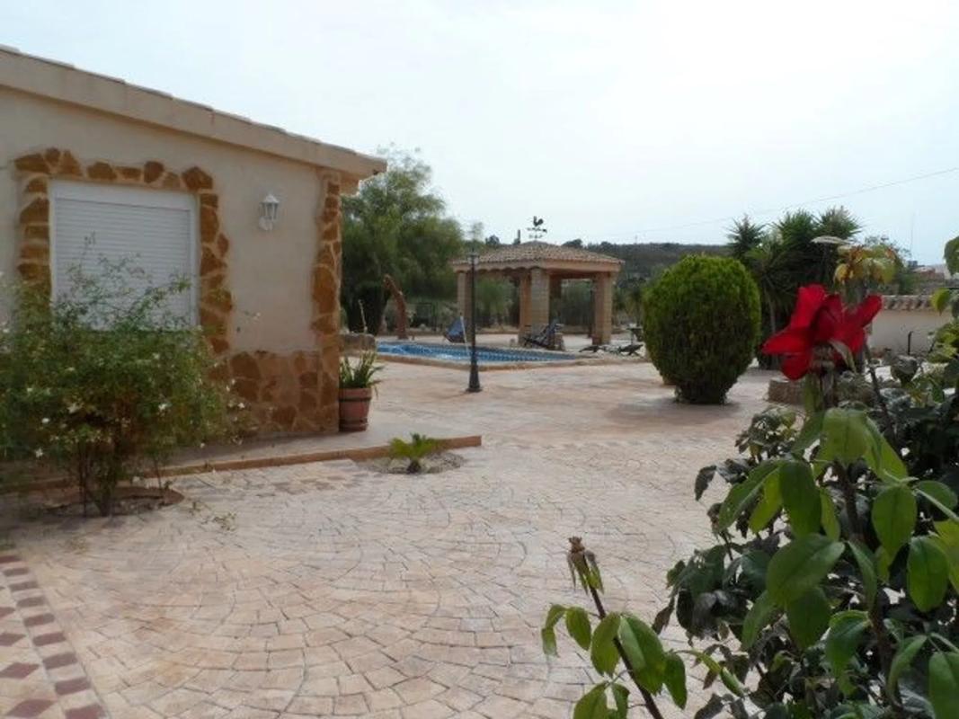 Properties for sale and rent in Spain photo 3