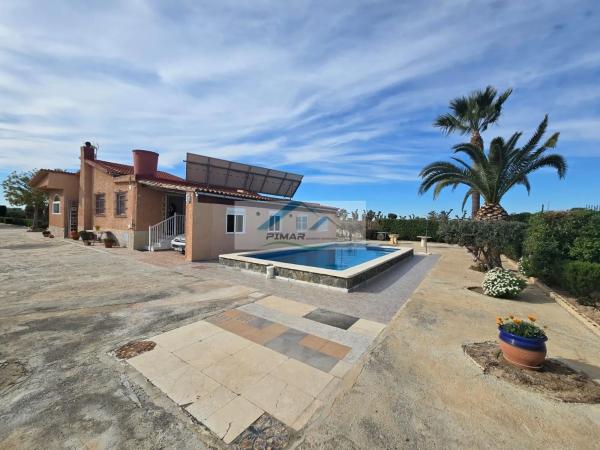 Independent chalet for sale in La Hoya-Daimes-El Derramador, Elche / Elx
thumbnail 2