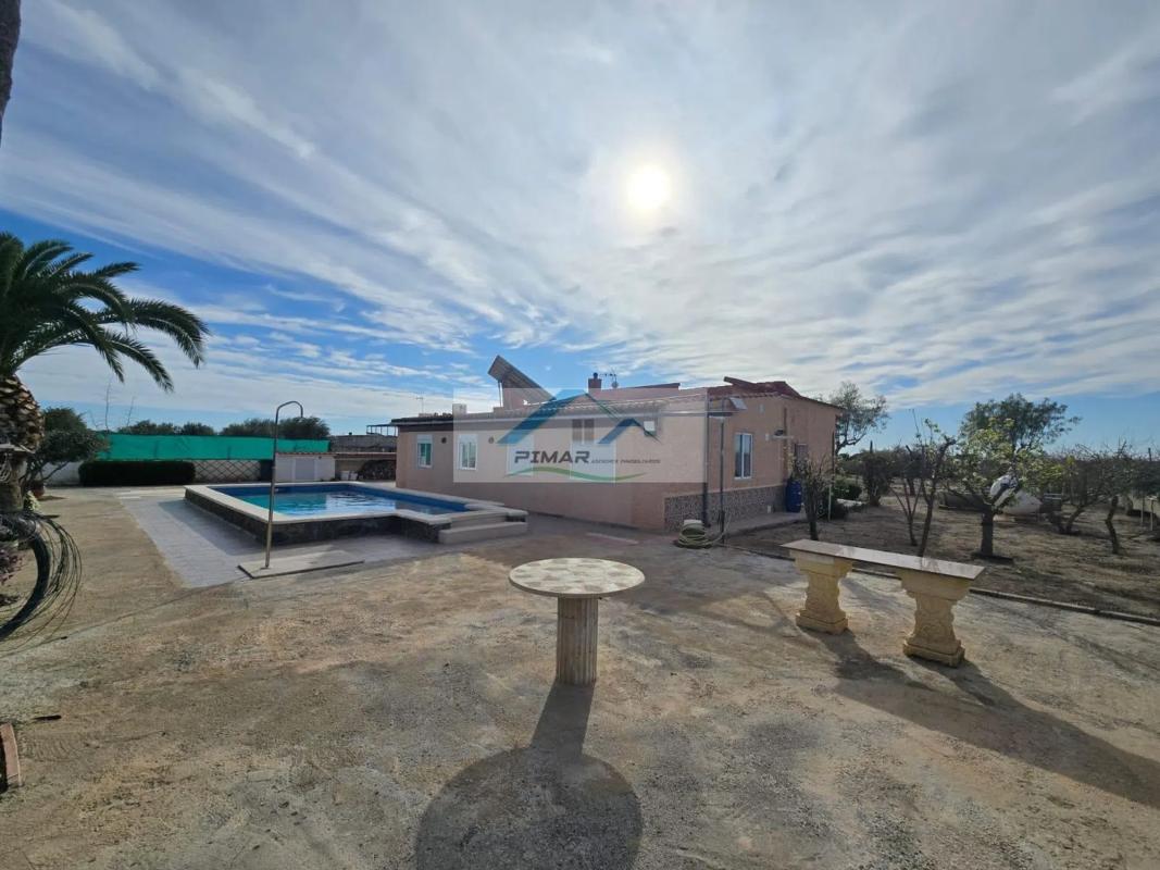 Sale of independent chalet in La Hoya-Daimes-El Derramador, Elche / Elx
photo 5