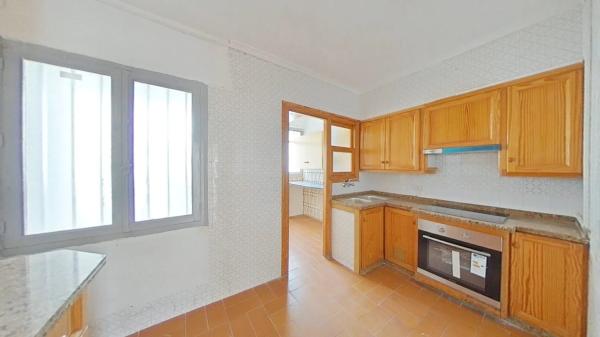 Venta de piso en Barrio Reina Victoria-Miguel Hernández, Elche / Elx
photo 1
