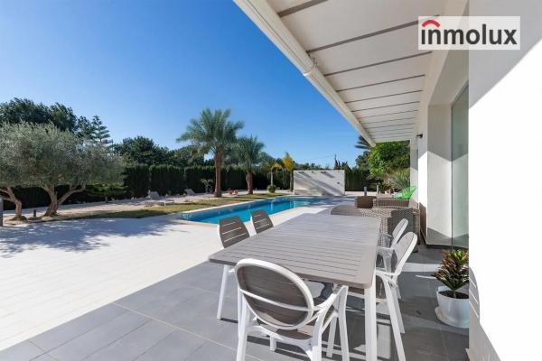 Independent chalet for sale in Baya-Alta, Elche / Elx
 photo 4