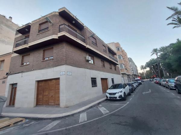 Independent chalet for sale in Barrio Portes Encarnades-Torreta-Portalada, Elche / Elx
thumbnail 1