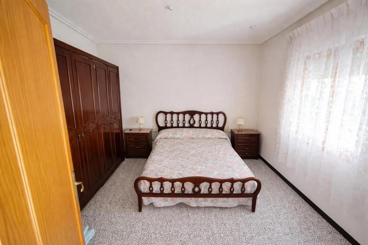Venta de chalet independiente en Las Bayas-Asprillas, Elche / Elx
photo 5