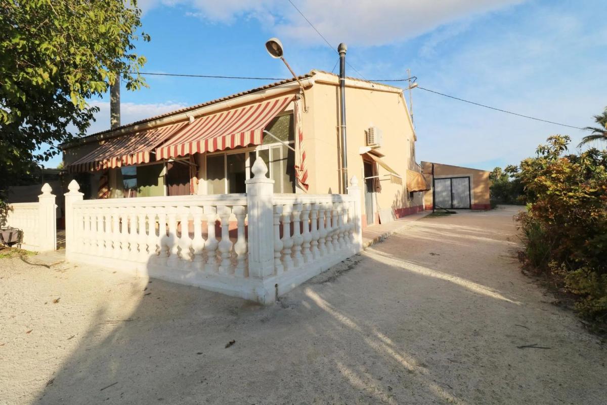 Sale of independent chalet in Algoda-Matola-Llano de San José, Elche / Elx
photo 1