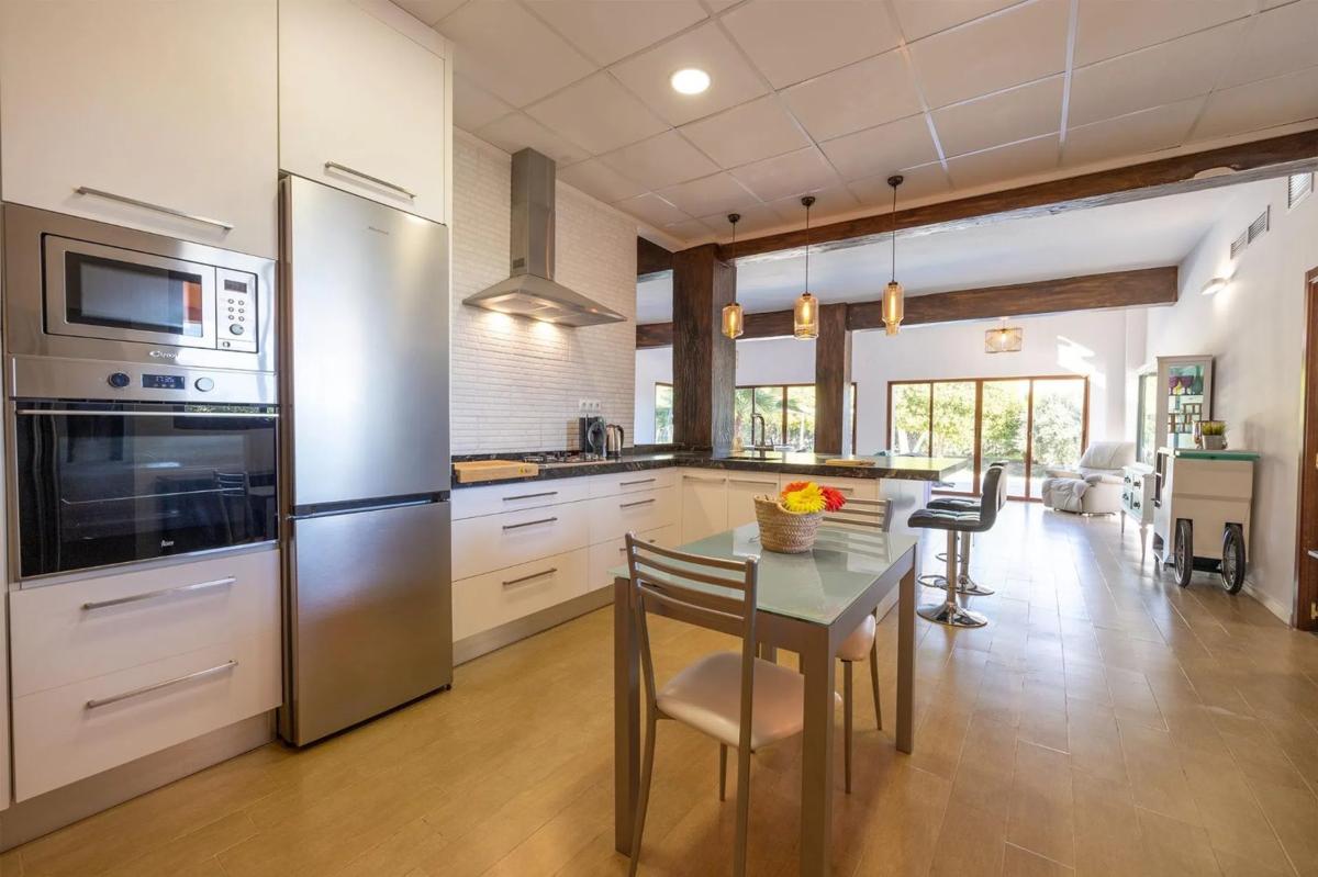 Sale of independent chalet in Carrús, Elche / Elx
photo 3