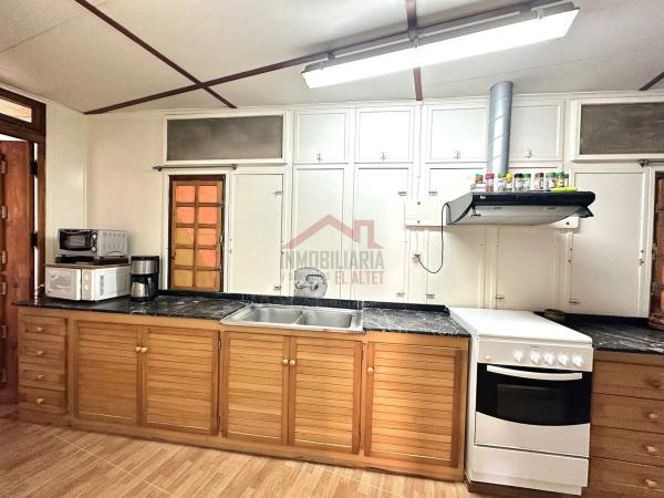 Independent chalet for sale in Camping Balsares, Elche / Elx
photo 1