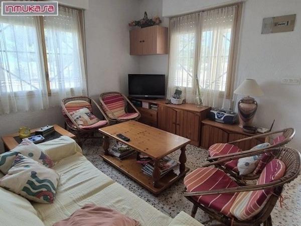 Chalet independiente en venta en La Marina, Elche / Elx
photo 1