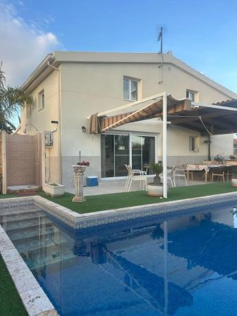 Independent chalet for sale in Partida Daimes, 3149 B, Elche / Elx
photo 1