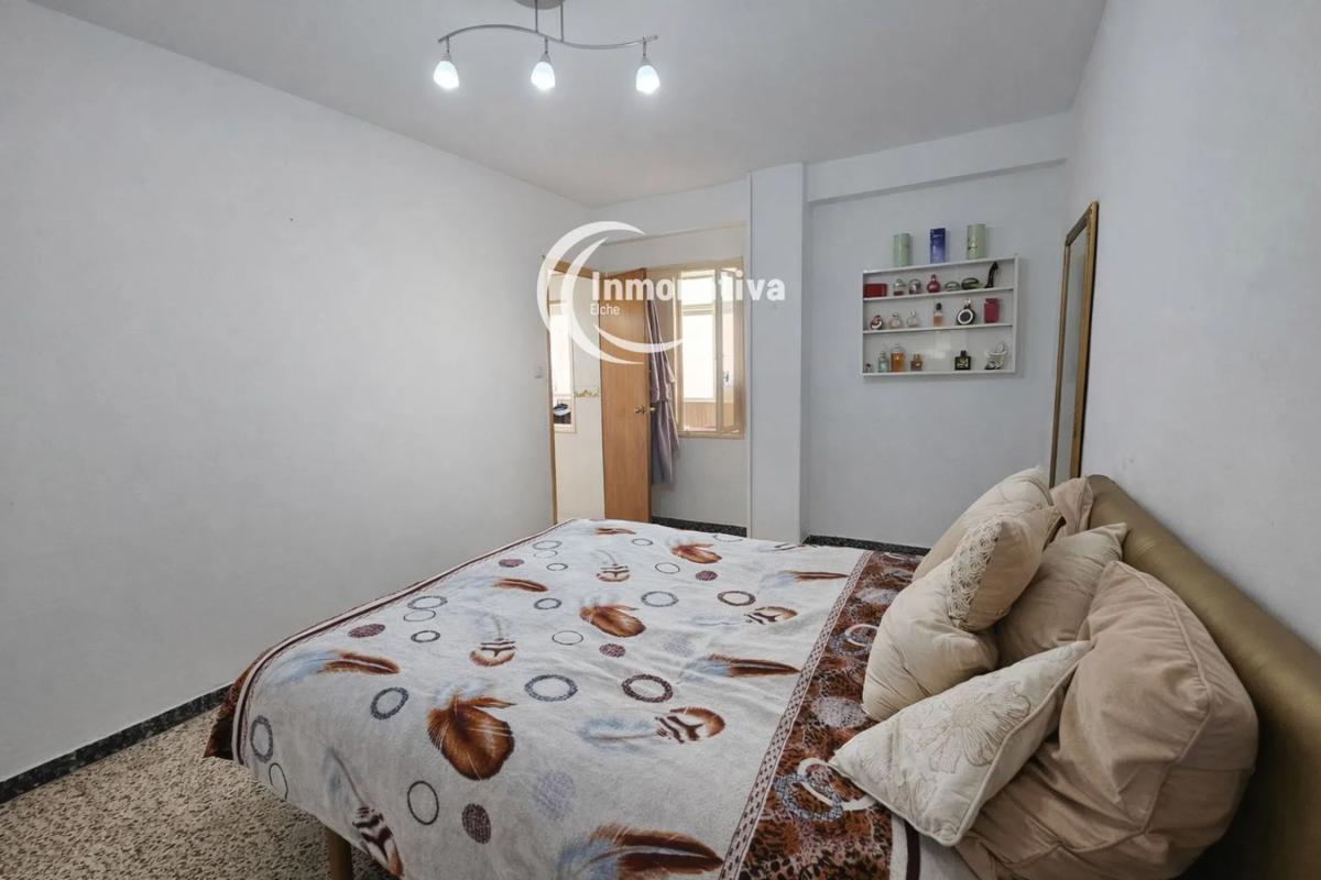 Sprzedaż mieszkania w Barrio Carrús Oeste, Elche / Elx
photo 3