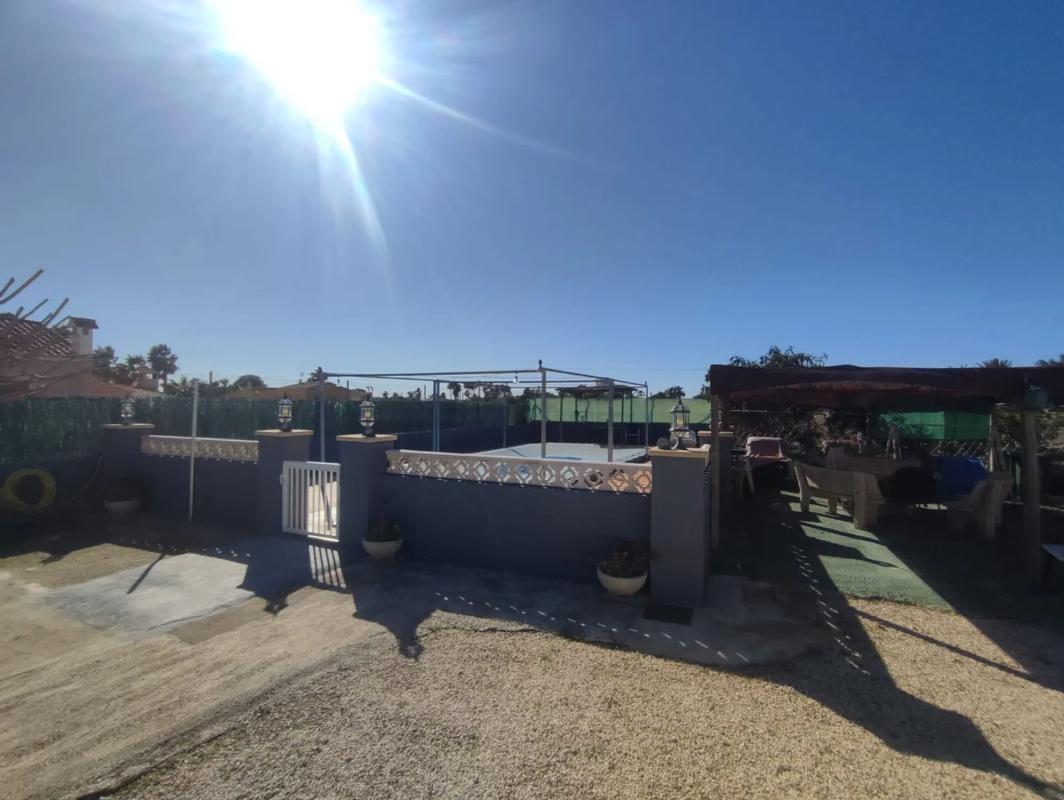 Sale of independent chalet in Partida Daimes, Elche / Elx
photo 2