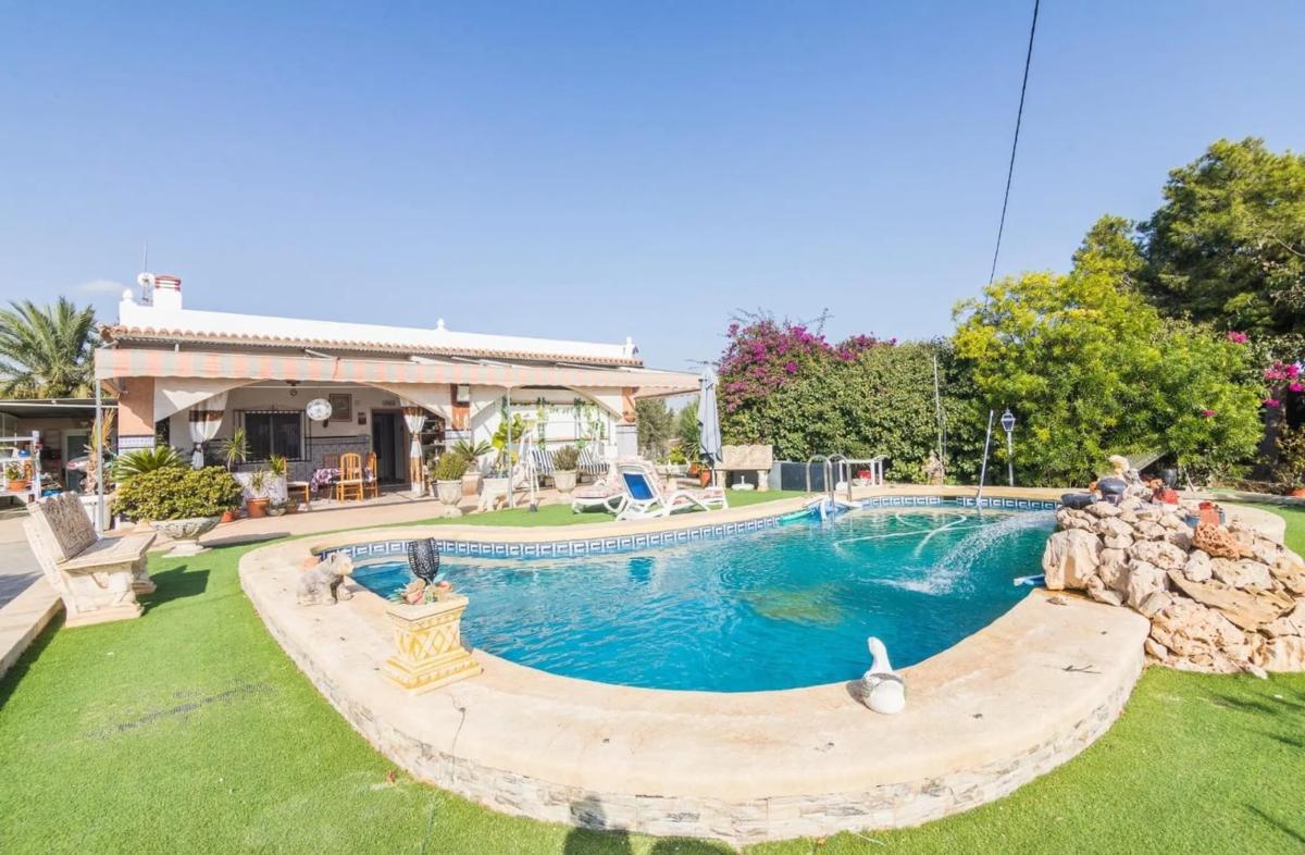 Sale of independent chalet in Algoda-Matola-Llano de San José, Elche / Elx
 photo 3