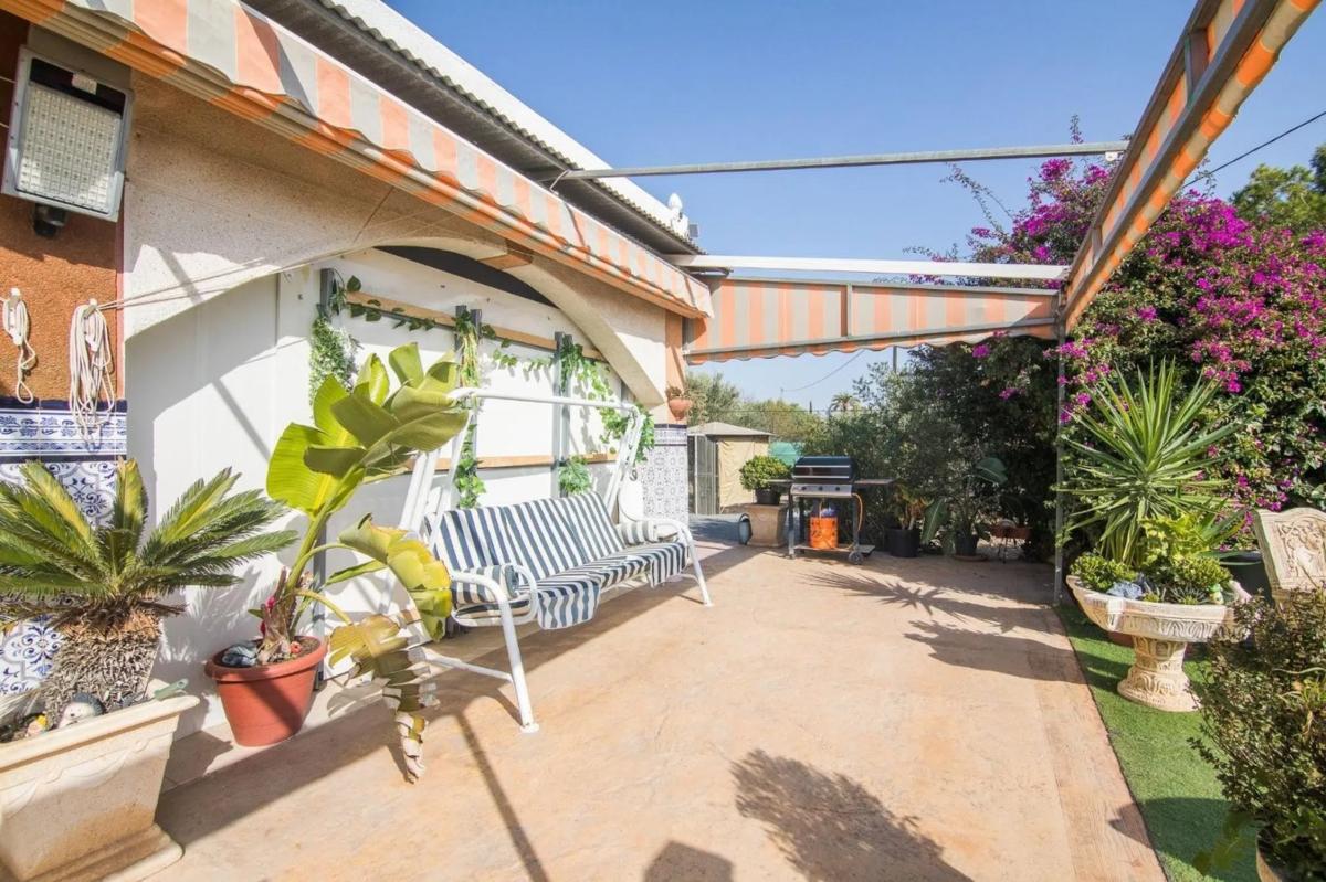 Sale of independent chalet in Algoda-Matola-Llano de San José, Elche / Elx
 photo 5