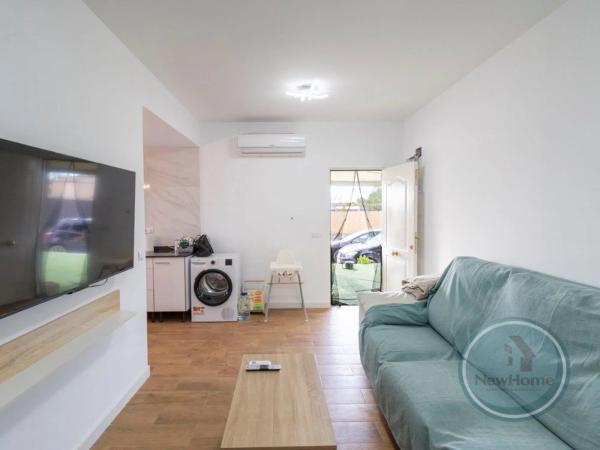 Chalet independiente en venta en Partida Daimes, Elche / Elx
photo 1