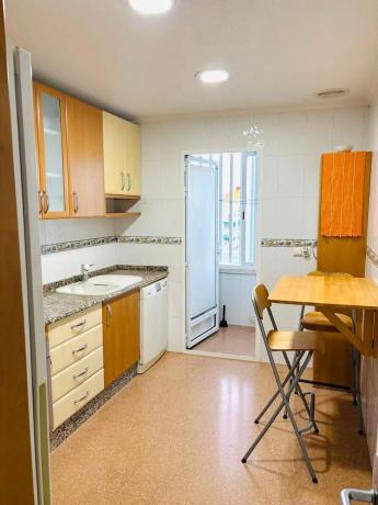 Продажа квартиры на Calle Hermanos Gonzálvez Selva, 1, Эльче / Эльх
photo 1