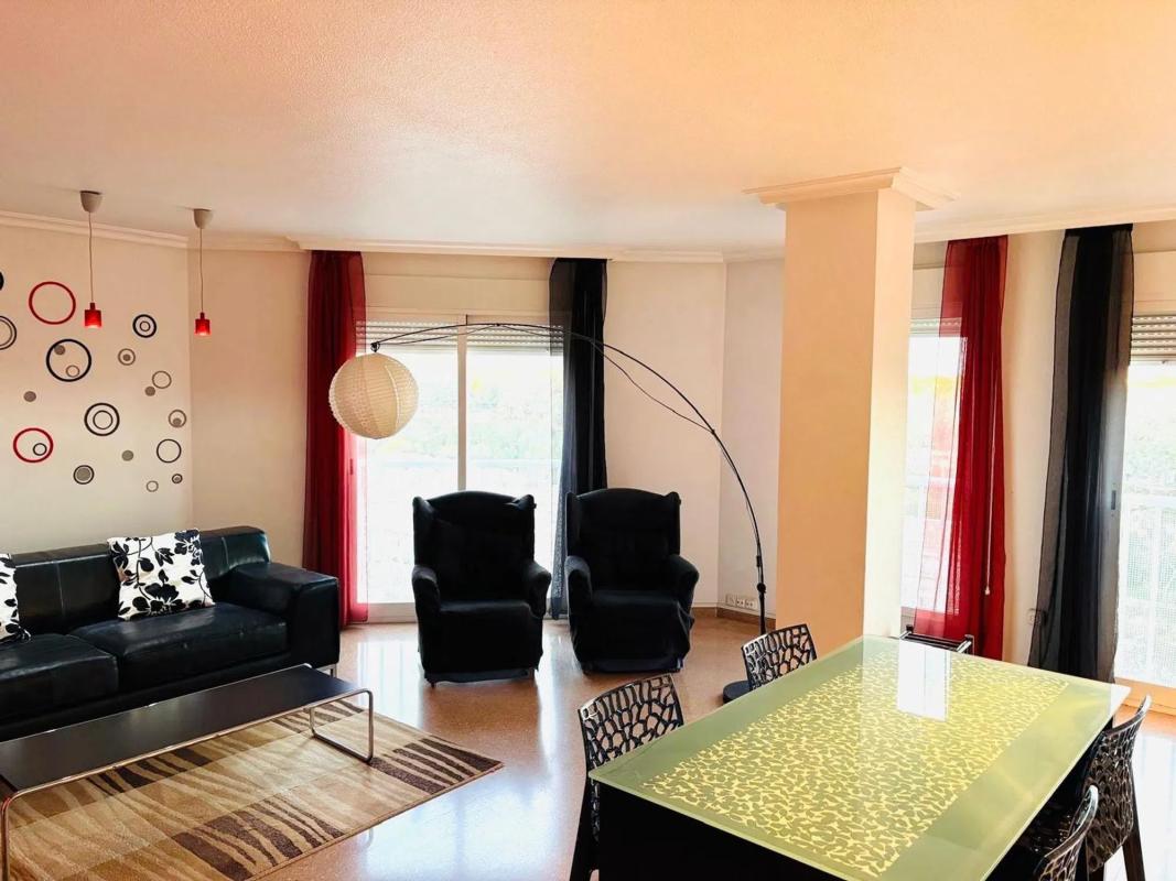 Venta de piso en Calle Hermanos Gonzálvez Selva, 1, Elche / Elx
photo 5