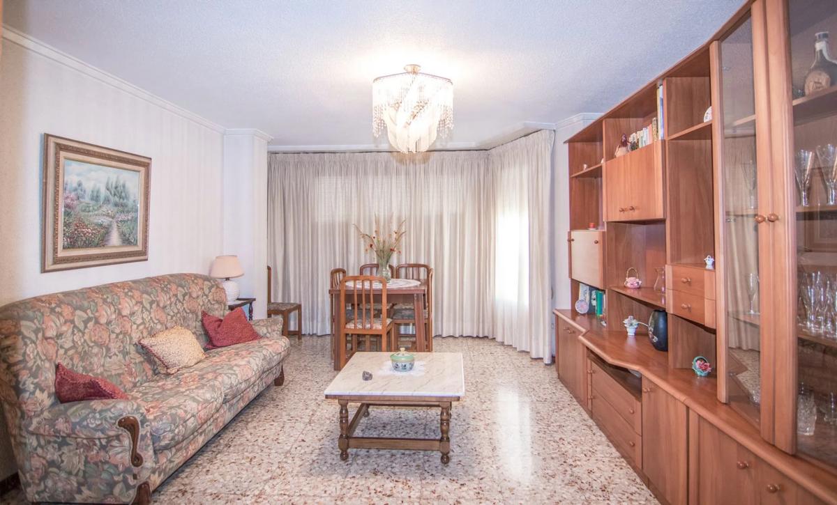 Venta de piso en Calle Ruperto Chapí, 53, Elche / Elx
photo 1