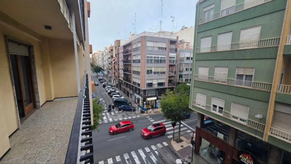 Venta de piso en Calle Ruperto Chapí, 43, Elche / Elx
 photo 1