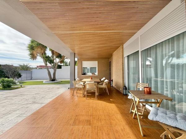 Chalet independiente en venta en Valverde, Elche / Elx
 photo 4
