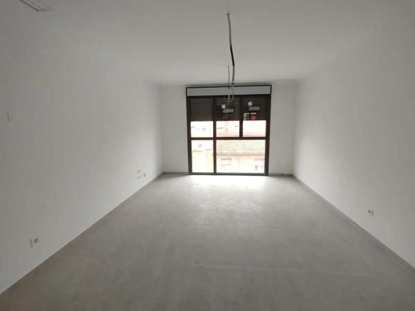 Venta de piso en Barrio San Crispín, Elche / Elx
thumbnail 2