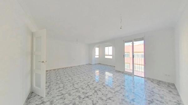 Продажа квартиры на Barrio Carrús Este, Эльче / Эльх
 photo 2