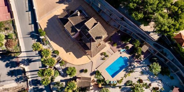 Independent chalet for sale in Calle Rafal, Elche / Elx
photo 1