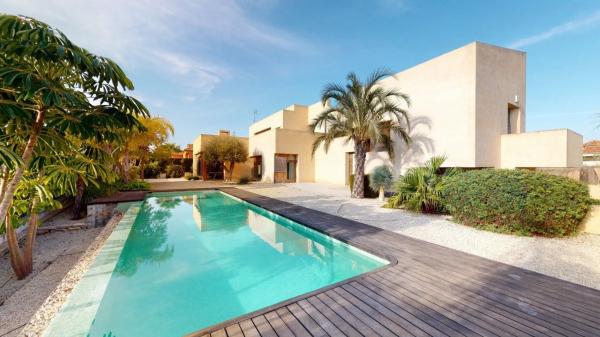 Independent chalet for sale in Valverde, Elche / Elx
photo 1