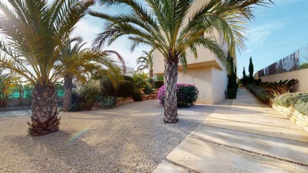 Independent chalet for sale in Valverde, Elche / Elx
thumbnail 1