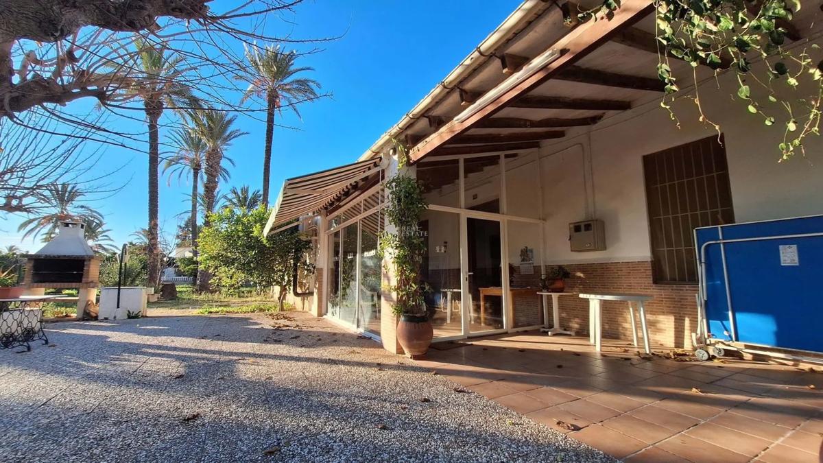 Venta de chalet independiente en Algoda-Matola-Llano de San José, Elche / Elx
photo 5