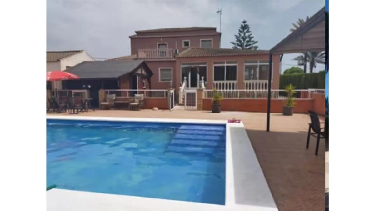 Sale of independent chalet in CV-853, Elche / Elx
photo 1