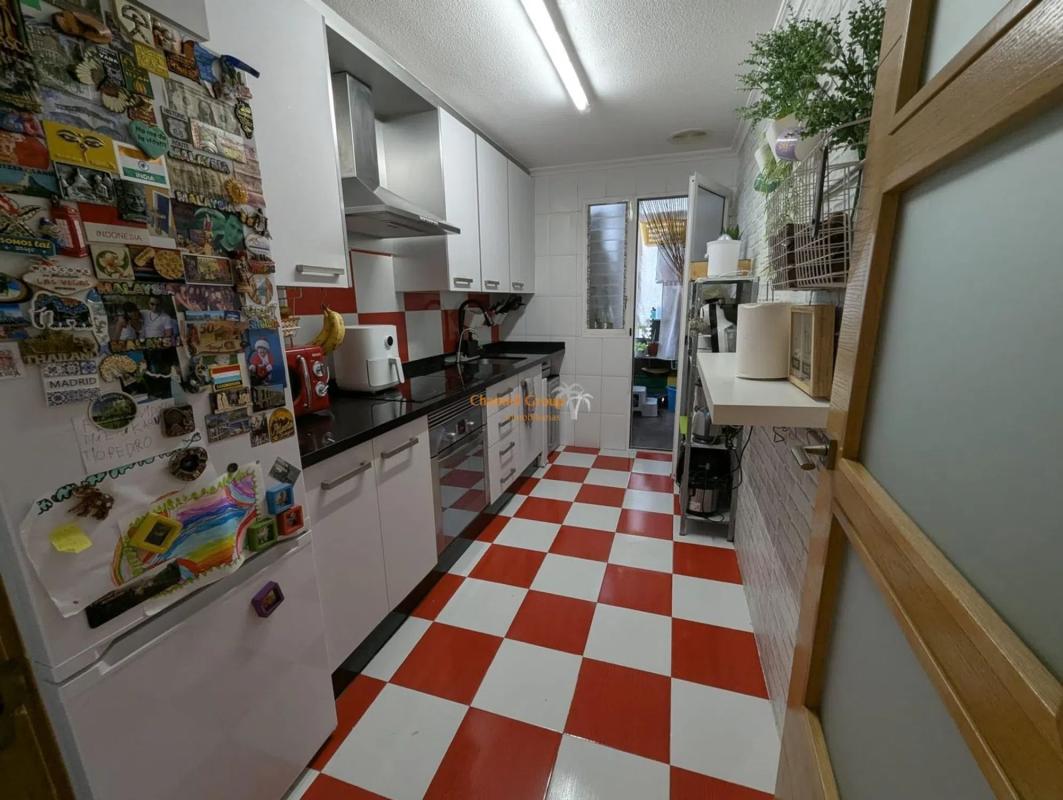 Sale of apartment in Barrio Plaza Crevillente-Juzgados, Elche / Elx
photo 2