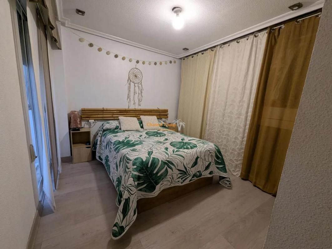 Sale of apartment in Barrio Plaza Crevillente-Juzgados, Elche / Elx
photo 3