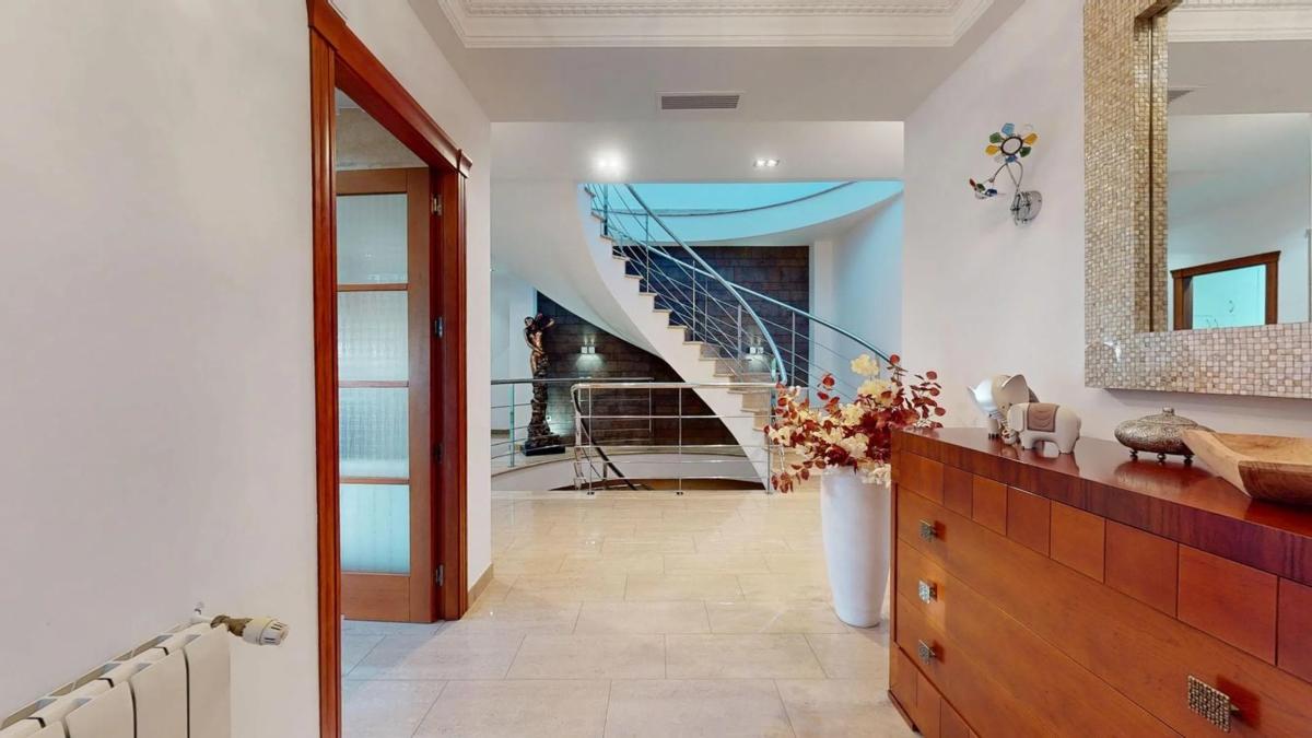 Sale of independent chalet in Calle Antonio Jaen Hidalgo, Elche / Elx
photo 4