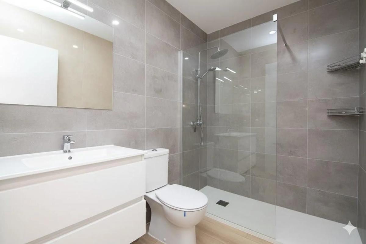 Sale of apartment in Calle del Capità Baltasar Tristany, Elche / Elx
photo 4