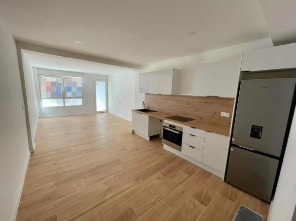 Продажа квартиры на Barrio Plaza Crevillente-Juzgados, Эльче / Эльх
 photo 3