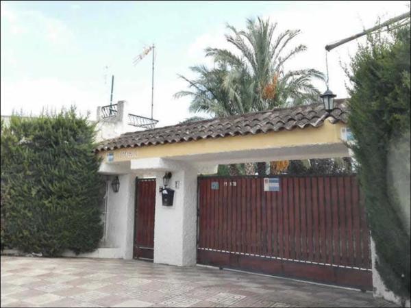 Chalet independiente en venta en Partida Algoda, Elche / Elx
 photo