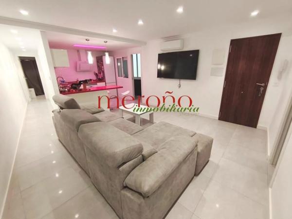 Venta de piso en Barrio Portes Encarnades-Torreta-Portalada, Elche / Elx
thumbnail 1