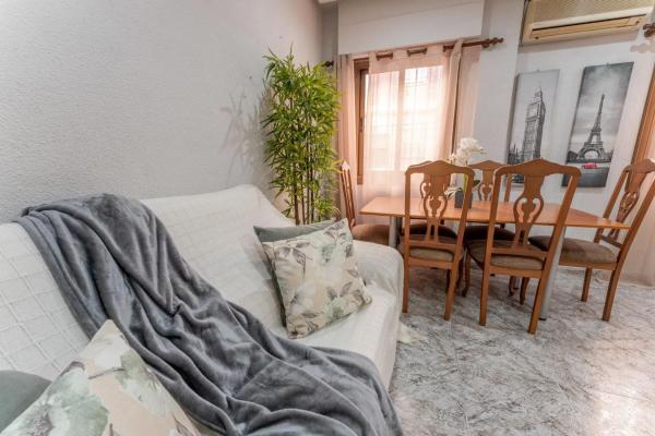 Venta de piso en Barrio Sector V-El Canal, Elche / Elx
thumbnail 1
